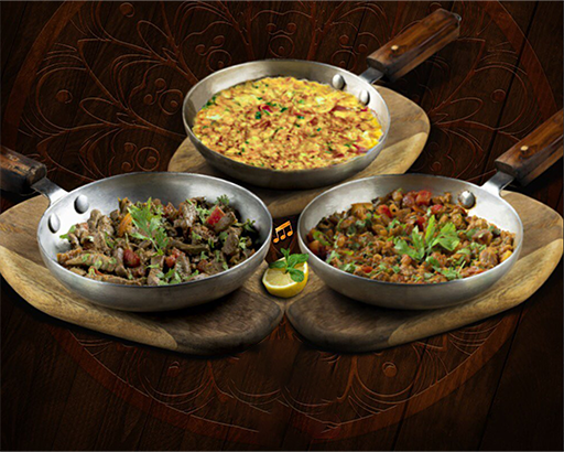 Mixed fried meat with pomegranate sauce 3